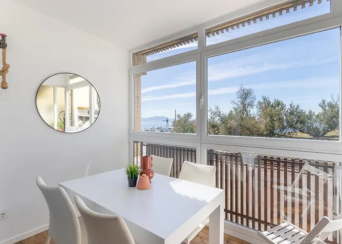 First Line Sea Views - Club & Pool & Parking By Aloha Bilbao Apartment