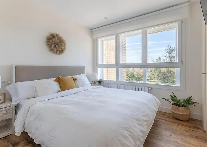 First Line Sea Views - Club & Pool & Parking By Aloha Bilbao Apartment *